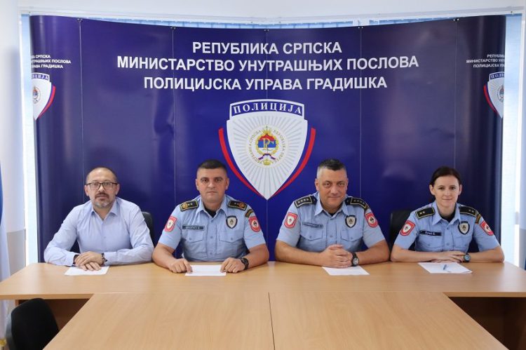 FOTO: USTUPLJENA FOTOGRAFIJA