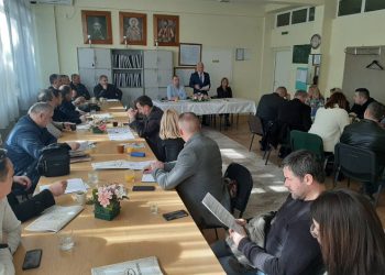 Zvečani-sastanak - Foto: SRNA