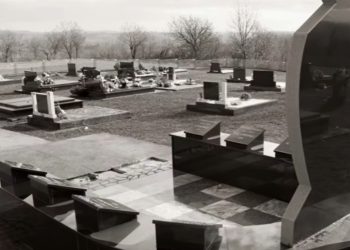 Hrvatski spomenik u Modranu