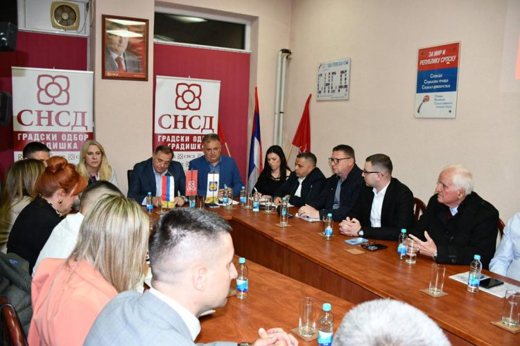 SNSD, Milorad Dodik, Zoran Adžić